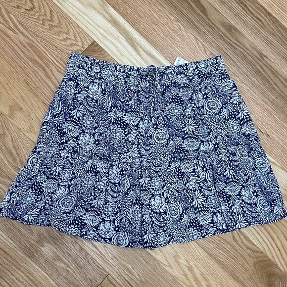 Zara Floral Print Tiered Skort - Size MED - Navy and White - Picture 2 of 10
